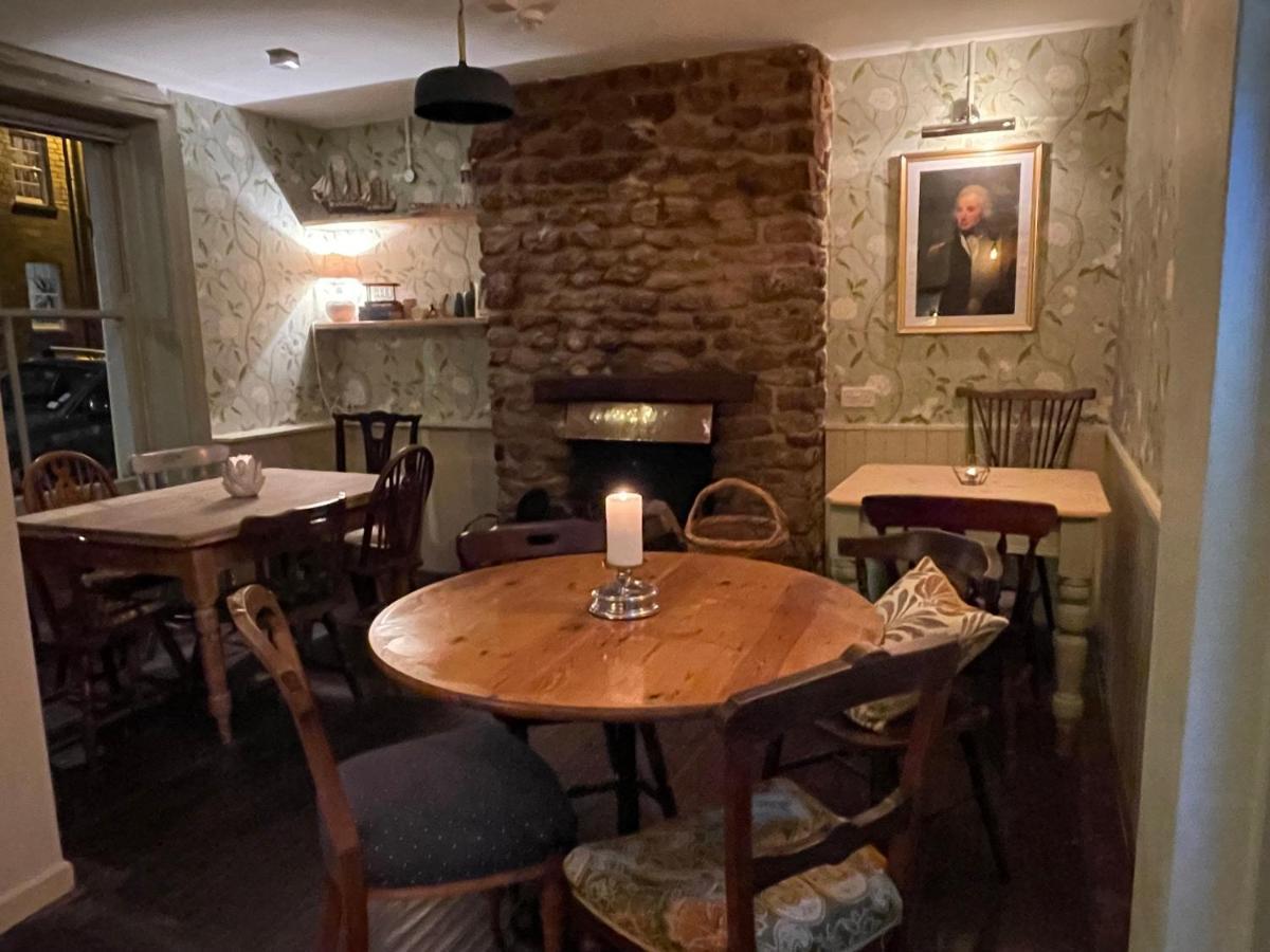 Lord Nelson Hotel 브리드포트 외부 사진